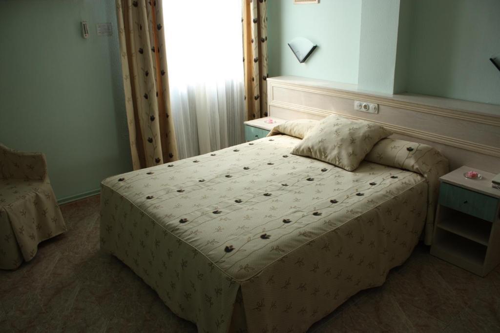 Hotel Rausan Alfajarin Room photo